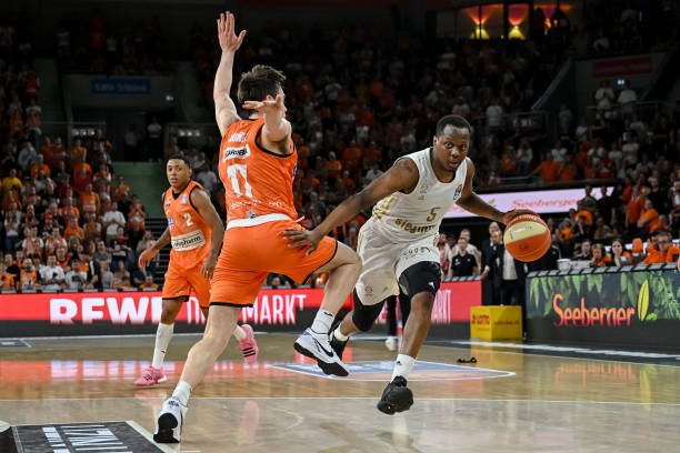 对方的进攻 对方的进攻